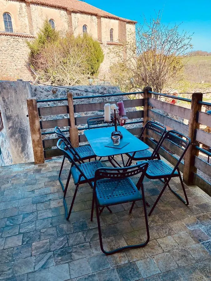Holiday home Gite Du Roc Peyrusse-le-Roc