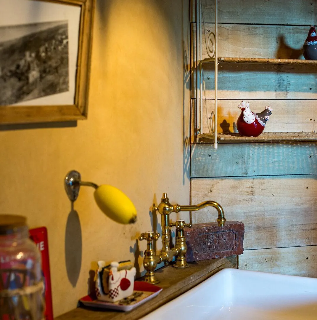 Holiday home Gite Du Roc Peyrusse-le-Roc
